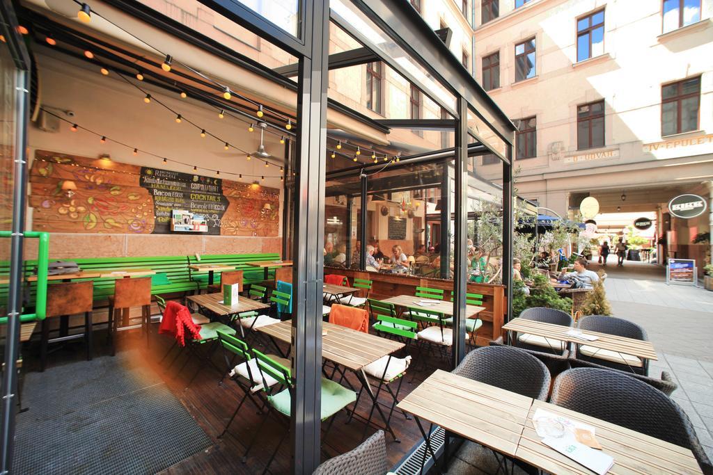 Easy Star Hotel Budapest Exterior foto